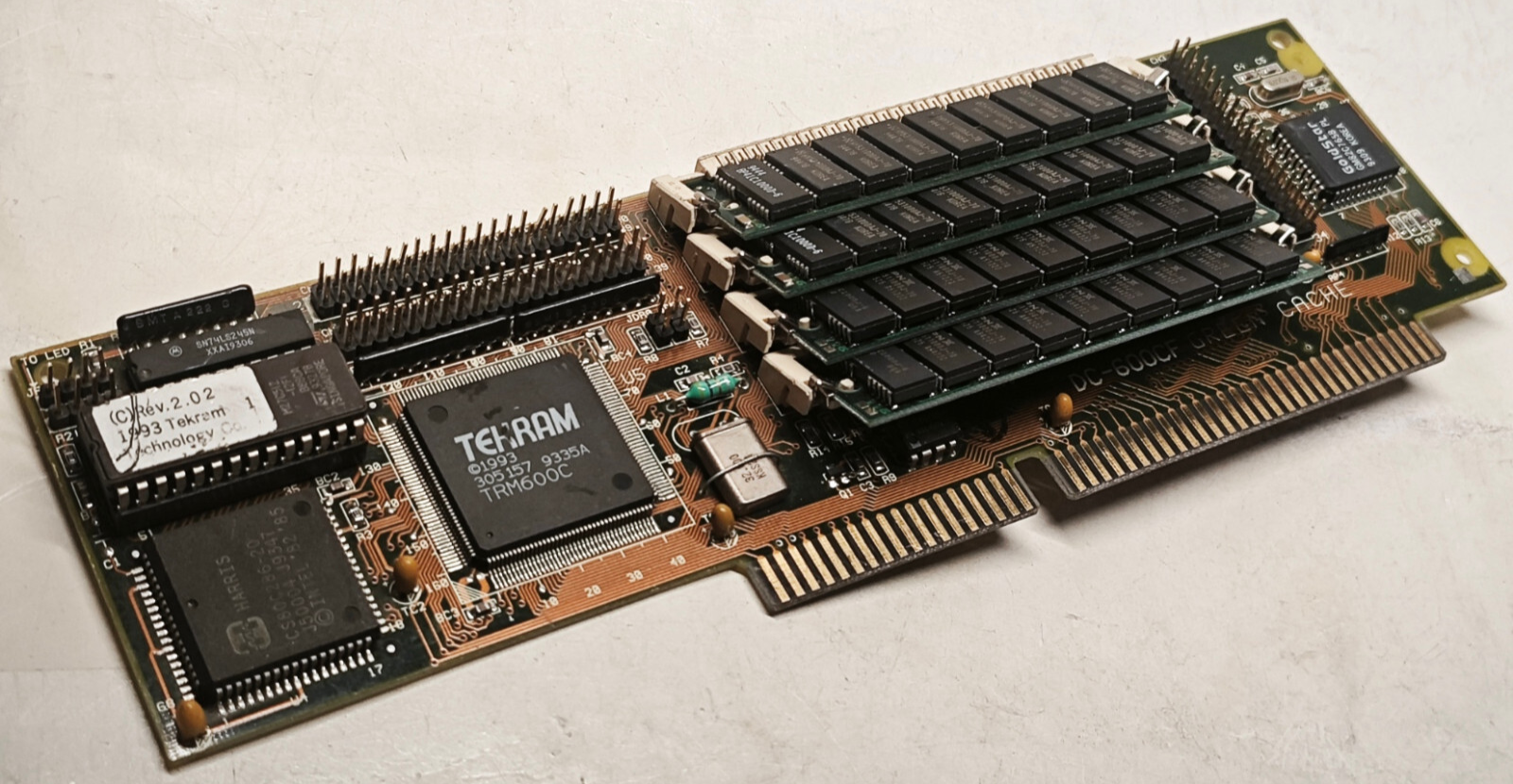 コロンバスサークル エミュレータ CC-8BCHF-WT Amazon | コロンバスサークル（FC用互換機）8ビットコンパクト
