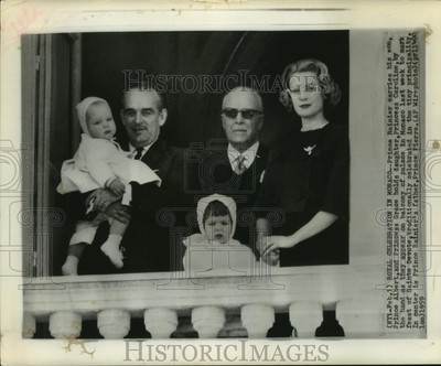 1959 Press Photo Royal family on balcony in Monaco for feast of Sainte Devote