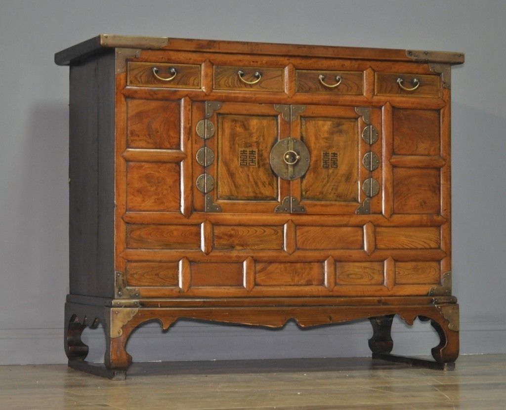 Attractive Small Vintage Oriental With Drawers & Cupboard in