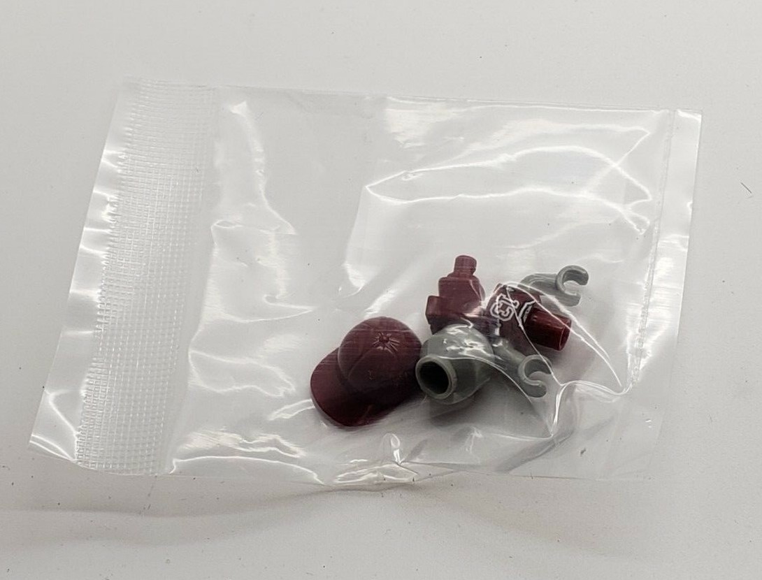 Kre-o Kreo Mini figure Cityville Invasion Zombie Teen of Police Station Zombie