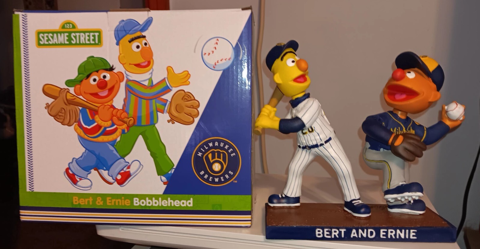 【BOBBLE HEAD】ミルウォーキー・ブルワーズ ボブルヘッド 1974 s-l1200.jpg