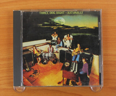 THREE DOG NIGHT / NATURALLY レコード 名盤！ Amazon.com