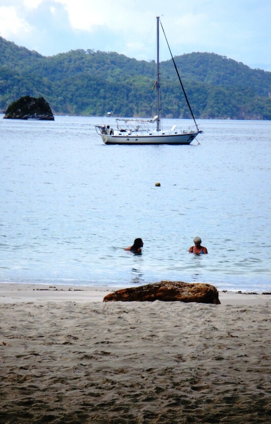 42 AFT CABIN SAILBOAT Central AIR-Conditioning LIVE ABOARD/Charter in Costa Rica