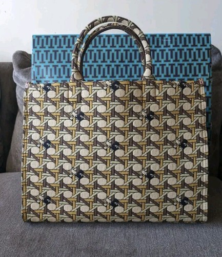 【関税&送料込】Tory Burch Tote Bag t-monogram-contrast-embossed-