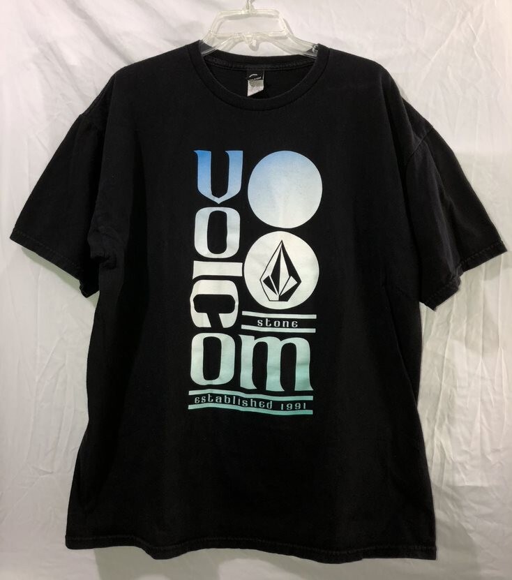 ウィンダンシー VOLCOM S/S Tee SEA STONE 黒 XL ウィンダンシー VOLCOM S/S Tee SEA STONE 黒 L - メルカリ