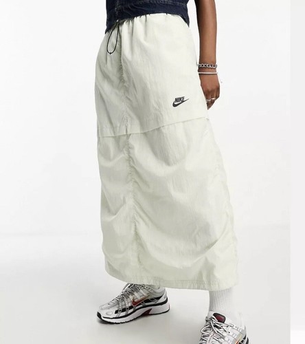 【NIKE】 Nike United Woven Track Skirt★普段使いOK!! Amazon.com: Nike Sportswear x United Women's Loose Tracksuit