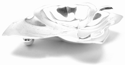 AUTHENTIC! 3 SET TIFFANY & CO STERLING SILVER LEAF SHAPE CANDY AND NUT DISH