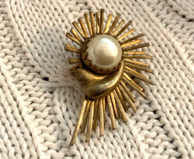 Vintage EMJ Signed Gold Metal Pearl Sunburst Brooch Pin