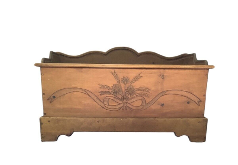 Hope Chest Pine Wood Eastlake Spoon Carving Storage Bench
