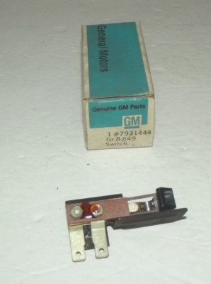 NOS GM PART # 7931444 AC  COMPRESSOR SWITCH 1976 77 78 79 SUNBIRD VEGA