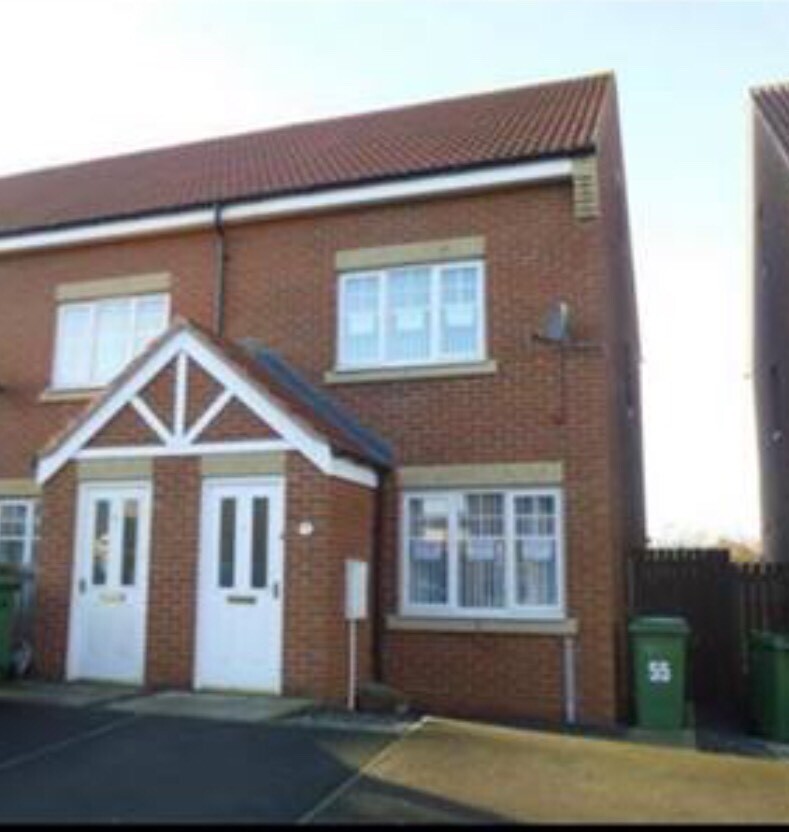 3 storey town house to rent Ingleby Barwick *available immediately