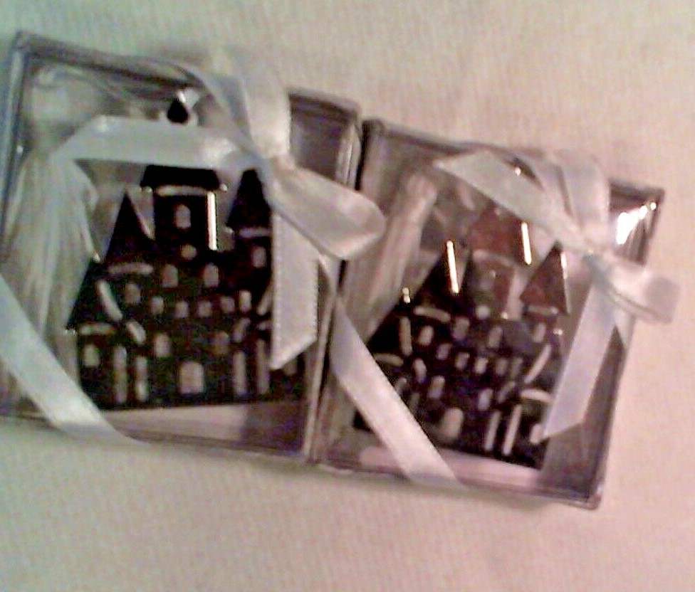 BOOKMARK-STAINLESS STEEL CASTLE SHAPED W/WHITE TASSEL