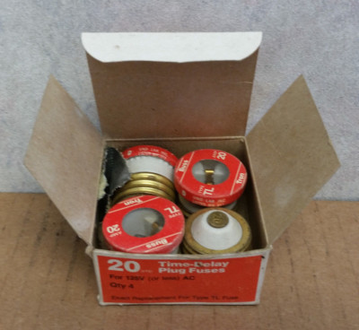 Box of 4 Master Electric 20 Amp Time-Delay Plug Fuses