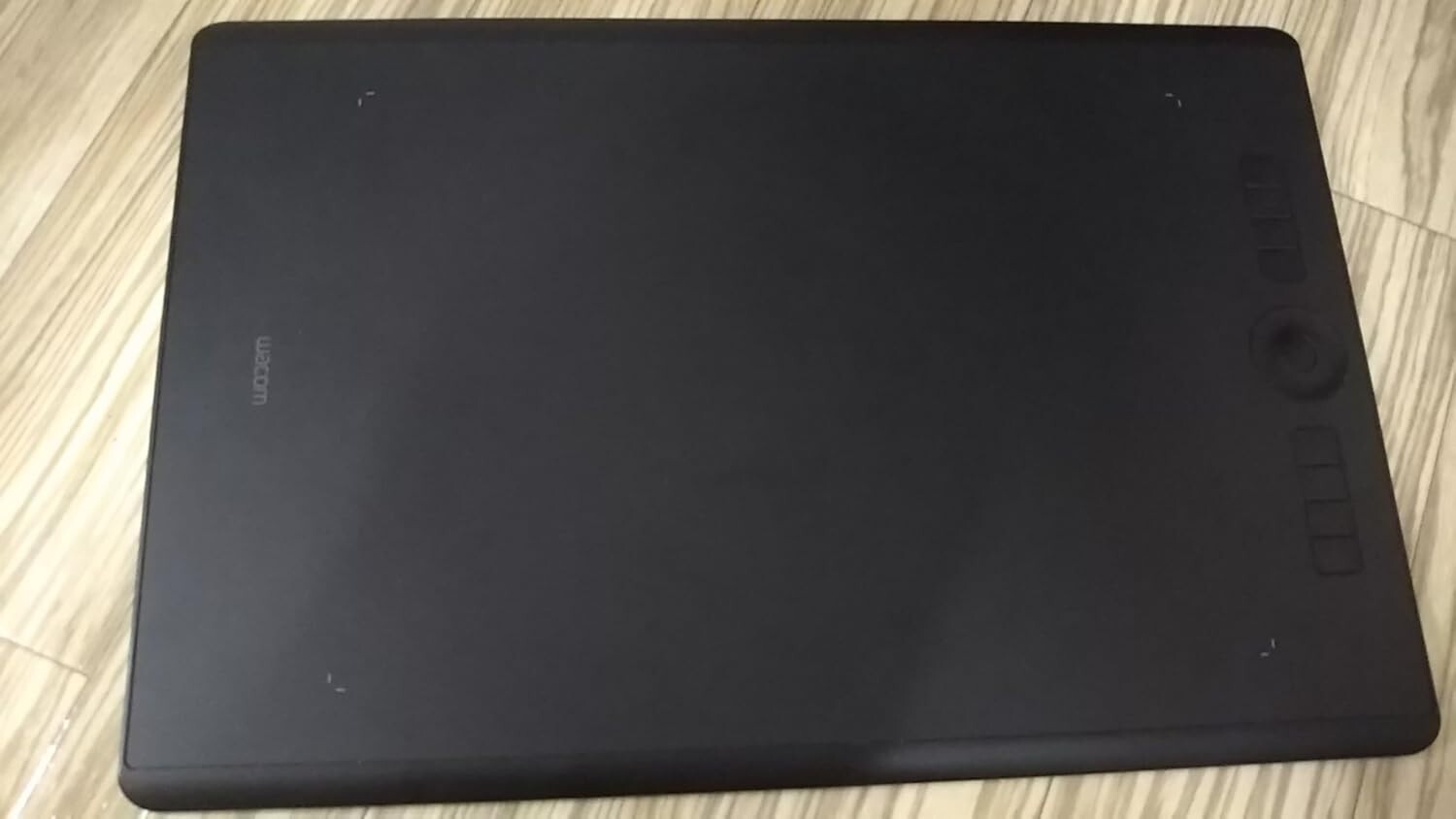 【動作確認済み】wacom Intuos pro large（PTH-860） Amazon.com: Wacom Intuos Pro Drawing Tablet, Large 16.8