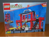 aus 4561 4556 Bahn-Angestellter mit roter Kappe Lego Eisenbahn Figur trn062