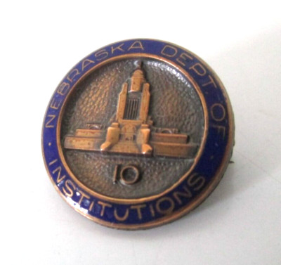 GoldTone & Blue Enamel 5/8'' Nebraska Dept. of Institutions 10 Yr Pinback Vtg AZS
