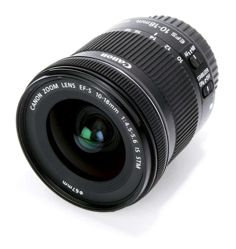 Canon EFS 1018 mm F/4.55.6 IS STM Lens + EW73C Lens Hood in