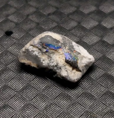 Loose 1.520ct Rough Natural Lightning Ridge Dark Base Specimen Opal 