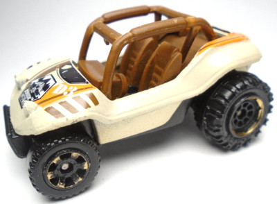 2015 MATCHBOX BAJA BANDIT JURASSIC WORLD D3 WHITE 2 1/4'' DUNE BUGGY WITH ORANGE