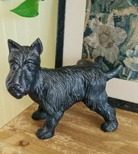 terrier peeing Cast iron scottish