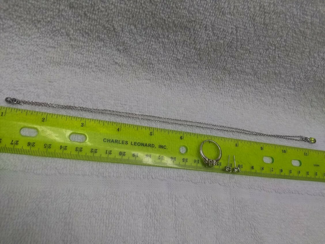 925 sterling silver Peridot jewelry set,necklace,stud ear rings,& ring size 