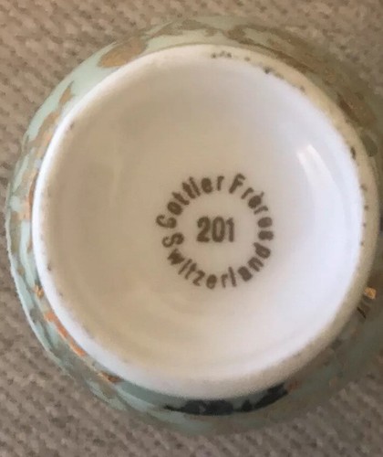 Cottier Freres Switzerland #201, Pilatus -Kulm 2132m (7000ft) Petite Vase