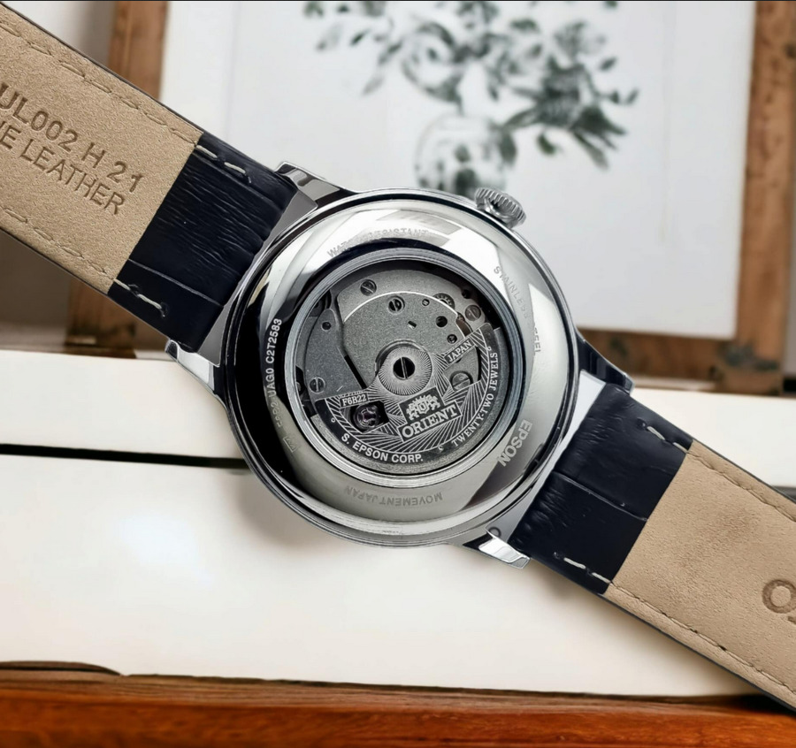 Pre-owned Orient Bambino Ra-ak0701s10b Automatic White Dial Day Date Display Men's Watch