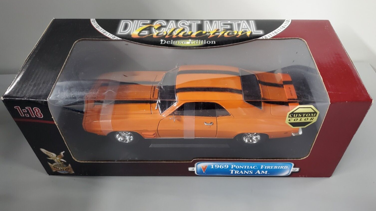 ミニカー 1969 Pontiac Firebird Trans Am 1/18 1/18 1969 Pontiac Firebird Trans (Orange) Diecast Car Model