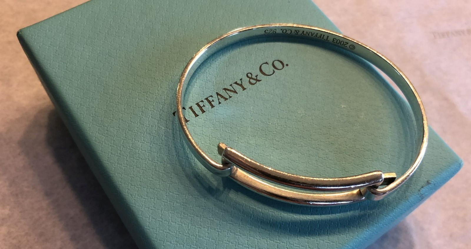 TIFFANY & CO OPEN RECTANGLE 925 STERLING SILVER HOOK LATCH