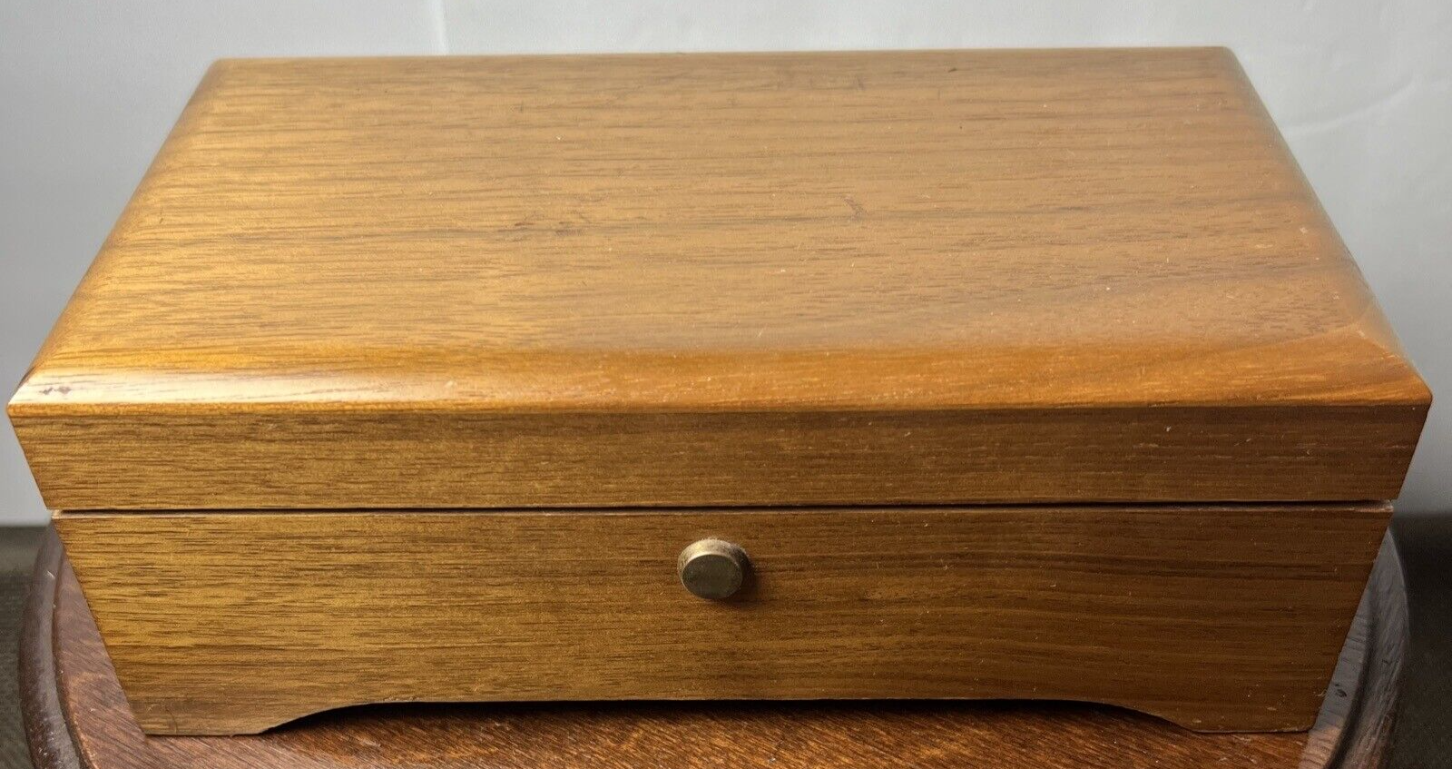 Reuge Hardwood 3/72 3 Songs 72 Notes Swiss Music Box Reuge Hardwood 3/72 3 Songs 72 Notes Swiss Music Box