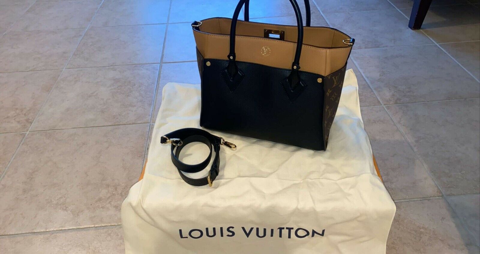 louis vuitton on my side mm noir M53823 | eBay louis vuitton on my side mm noir M53823 | eBay
