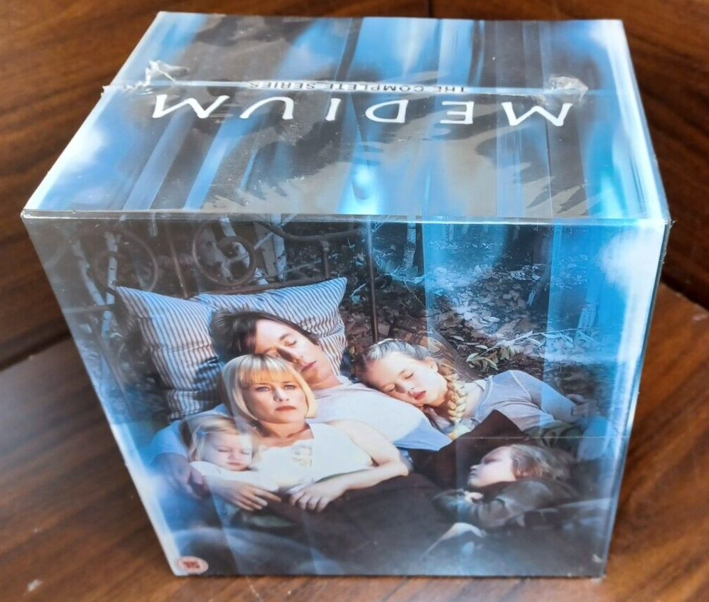 Medium: Complete Series (DVD BOX SET) UK IMPORT [Region B/2