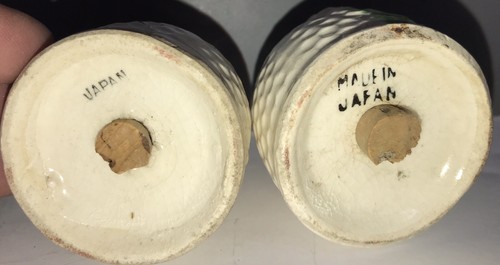 Vintage Bee Hives honey Salt & Pepper Shakers set Made in Japan sunflowers cork