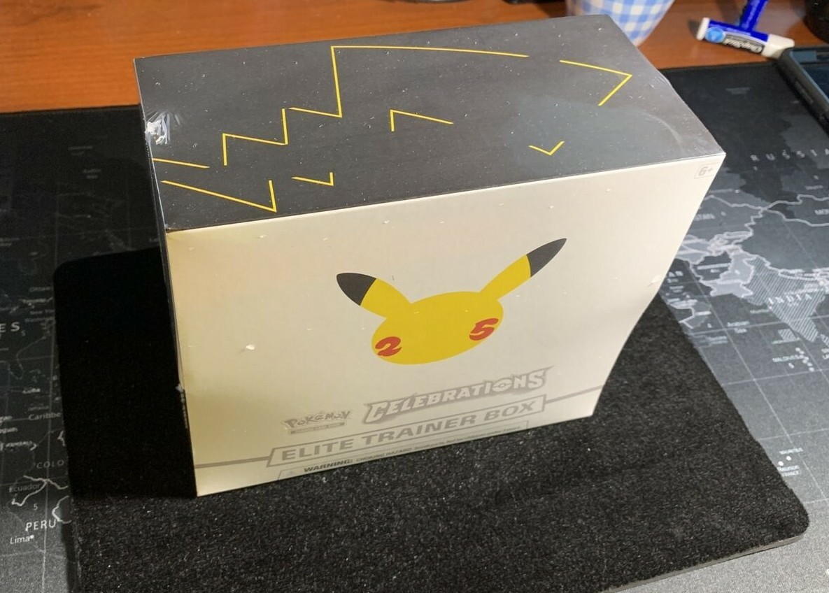 25th Anniversary Celebrations Elite Trainer Box - Factory