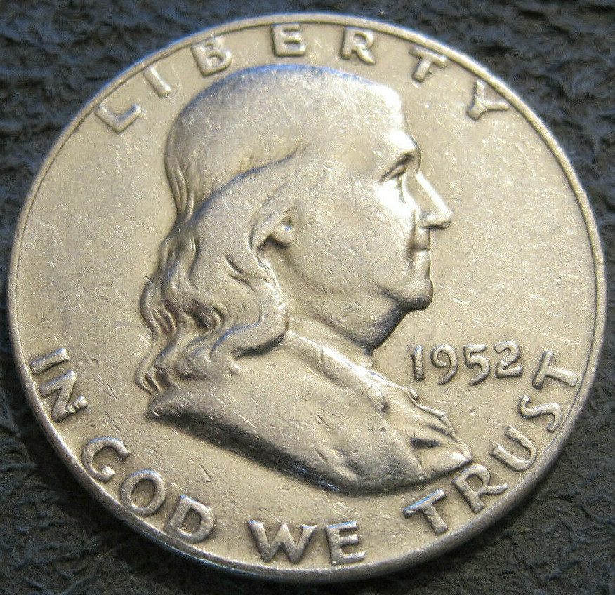 AS SHOWN - 1952 D FRANKLIN HALF DOLLAR // 90% SILVER // MC 818