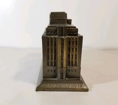 OLD SOUVENIR BUILDING BANK BANKERS LIFE COMPANY DES MOINES ESTABLISHED 1879