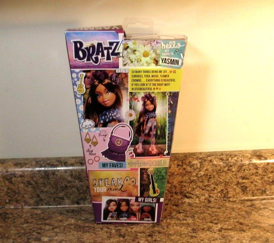 Bratz Doll Hello My Name is Yasmin With Accessories NEW