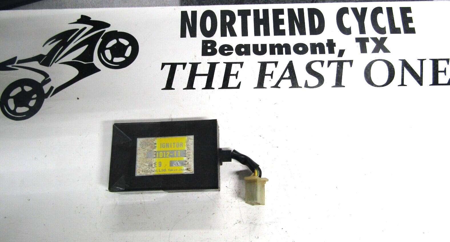 83 Honda Shadow VT750 C Spark Unit Module CDI Box OEM 30400