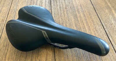 oval bike saddle