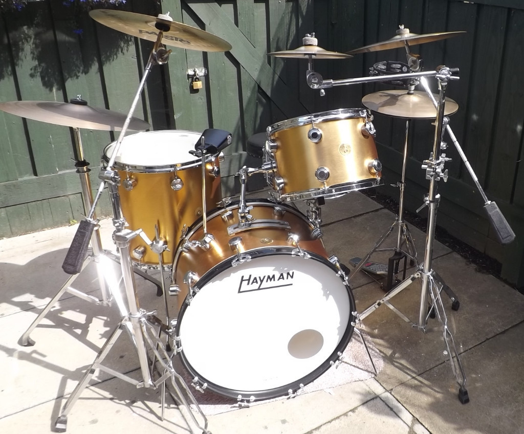 Hayman vibransonic vintage drum kit with all hardware. in Arbroath