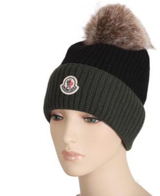 関税込 Moncler Wool and Cashmere Beanie with Pom Pom NEW MONCLER WOOL CASHMERE FOX FUR POM POM BEANIE HAT ONE