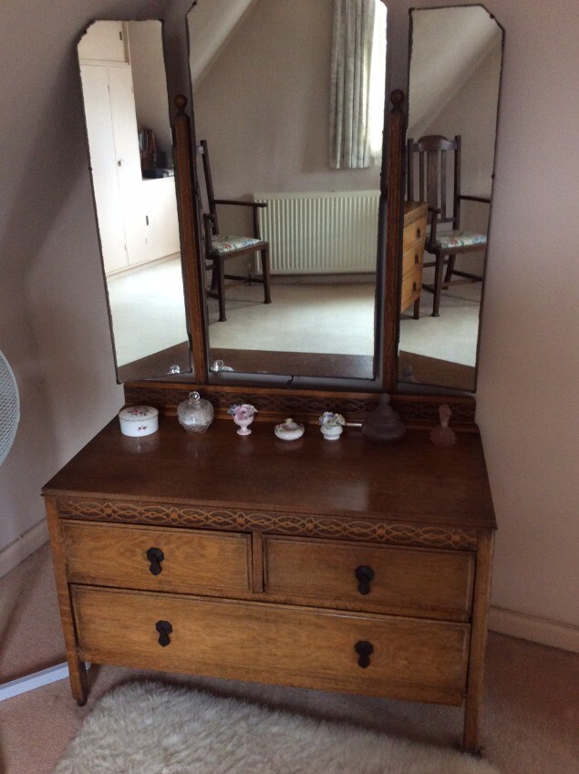 Dressing Table and Chest of Drawers in Amersham, Buckinghamshire