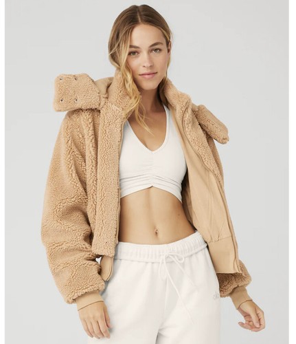 送関込【alo Yoga】 FOXY SHERPA JACKET フード付 4色展開 Foxy Sherpa Jacket - Ivory | ALO