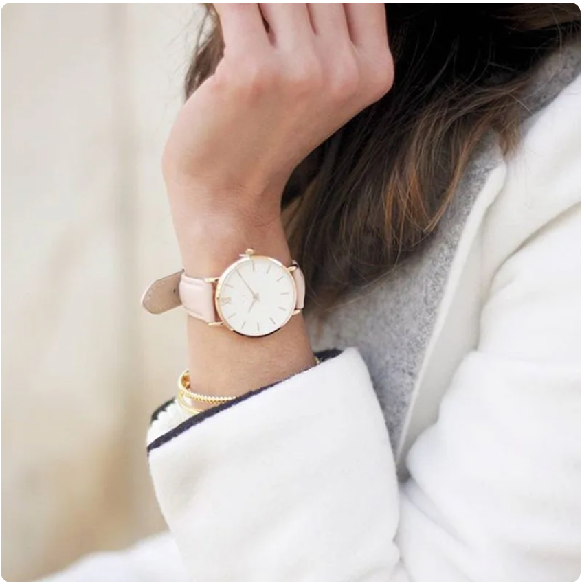 New Ladies Wristwatches Women Watches Casual Leather Strap Quartz Watch