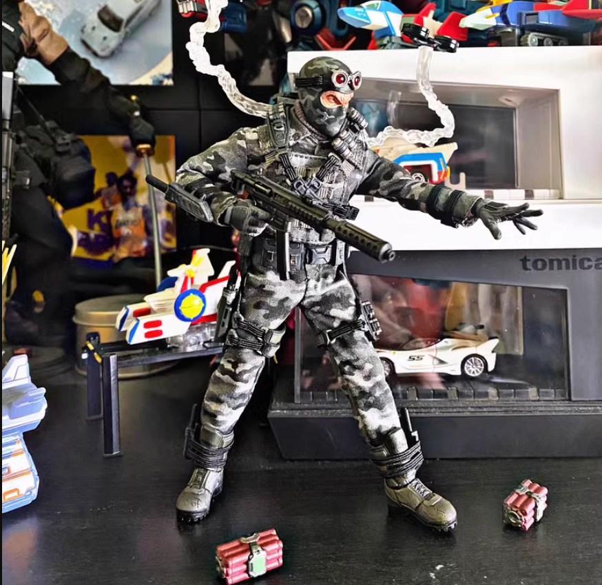 mezcoone:12collective firefly ファイアフライ Mezco One:12 Collective G.I. Joe Firefly Action Figure | eBay