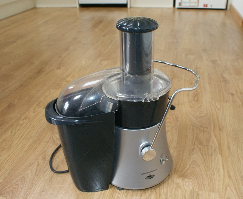 Breville Juice Extractor in Dorchester, Dorset Gumtree