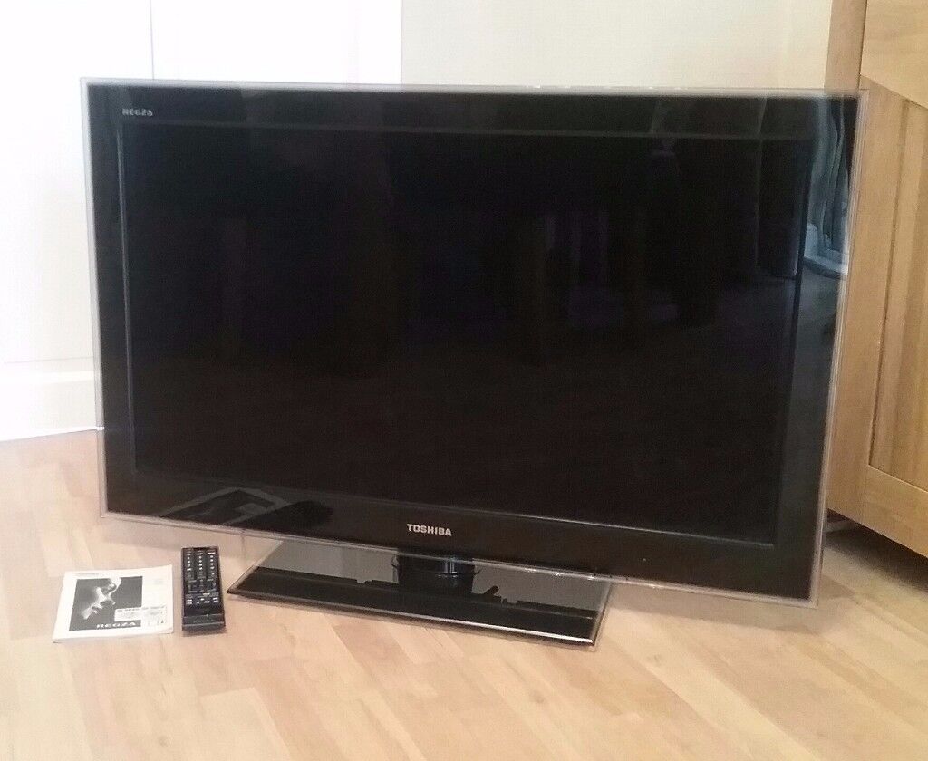 TOSHIBA REGZA TV  40  INCH  SCREEN WITH REMOTE LCD COLOUR TV  