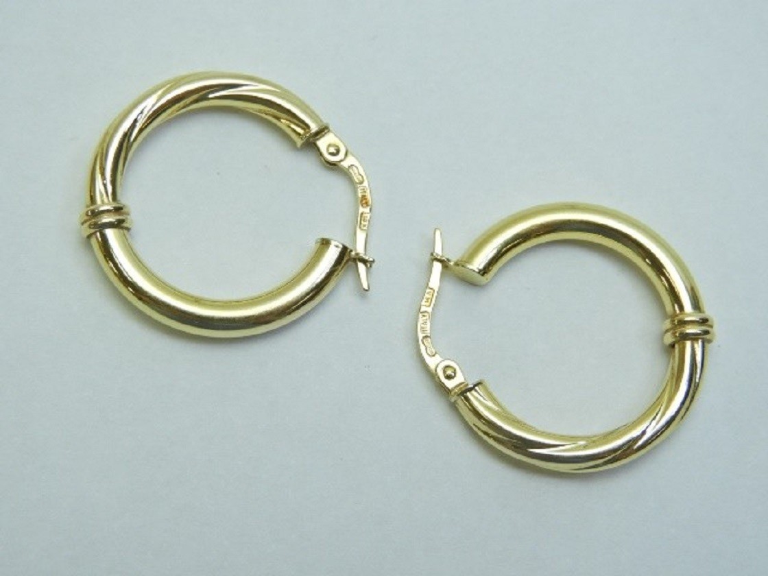 UnoAErre 14 K Gold Half Twist Hoop Earrings,2.2 grams-Italy