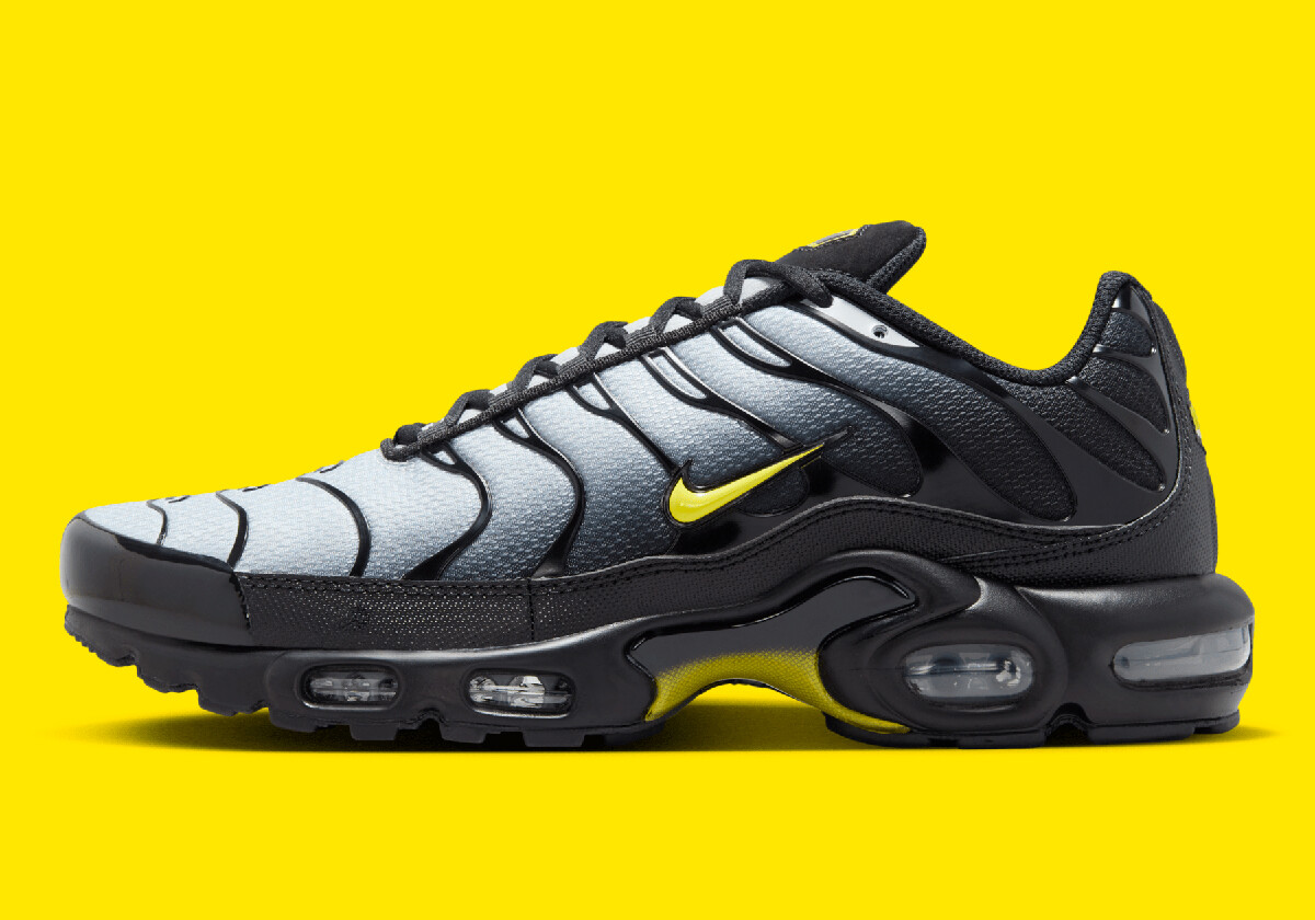 Nike Air Max Plus TN Tuned Black Opti Yellow Wolf Grey DM0032-012 sz 7.5 Mens