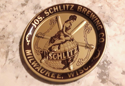 Nice 1971 JOS. SCHLITZ BREWING CO BEER Metal TIP TRAY Milwaukee WISC  no reserve